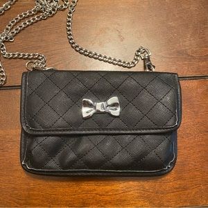 Claire’s black bag